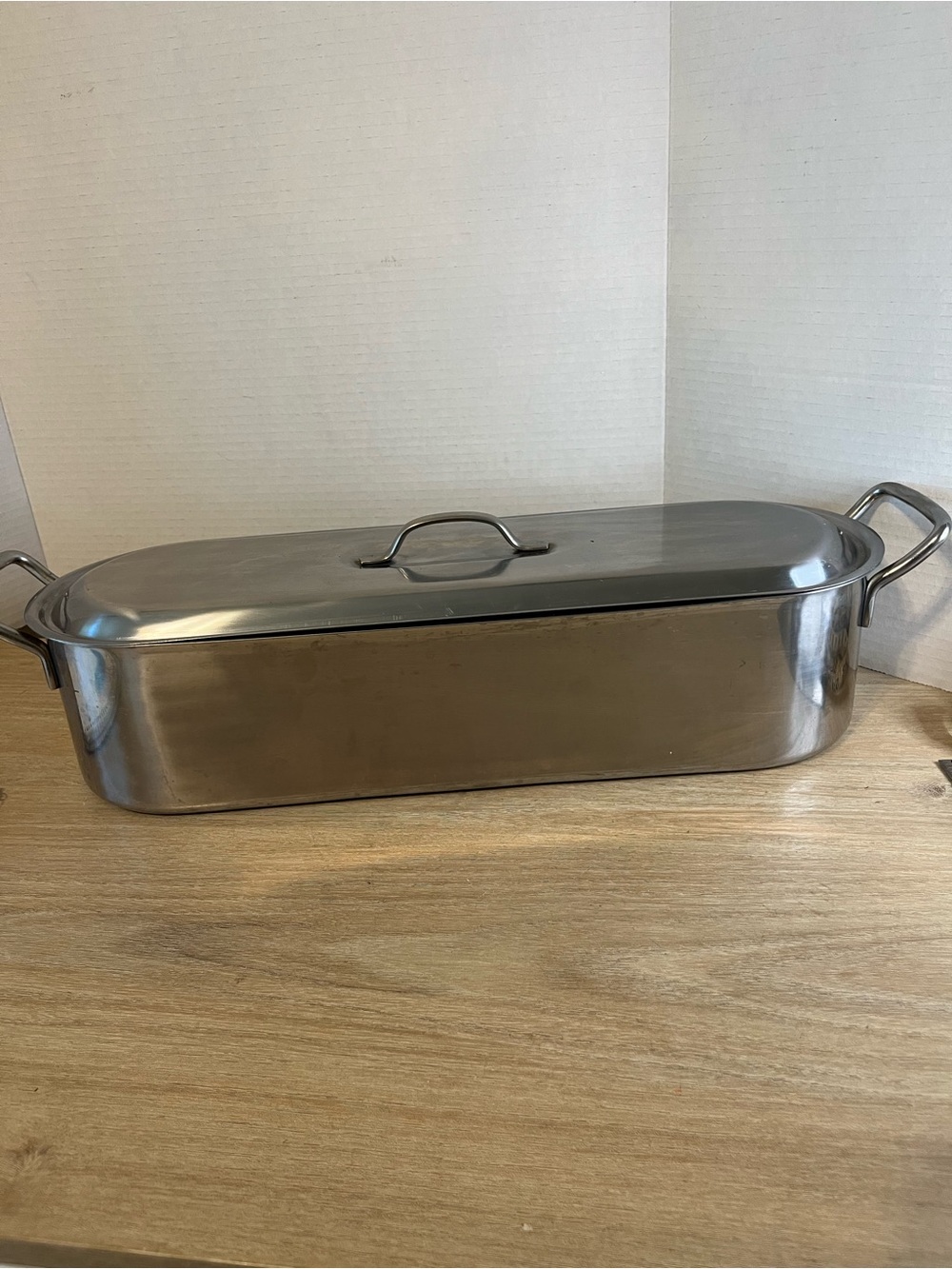Inox Stainless Steel Covered Fish Poaching Pan in Silver